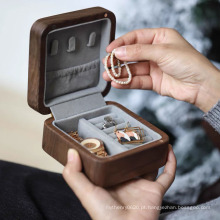luxuosa caixa de joias de madeira maciça com anel